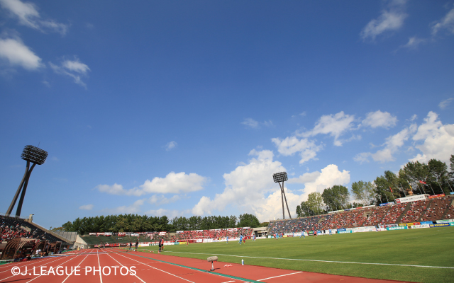 石川県西部緑地公園陸上競技場