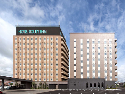 画像：ホテルルートイン能代外観