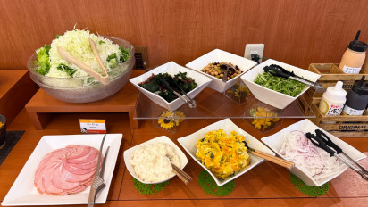 朝食バイキング